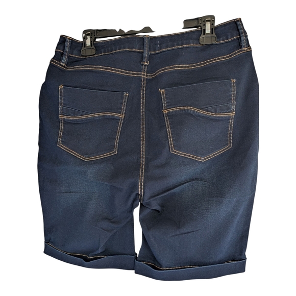 Dark Blue Denim Shorts. Size 16. - Picture 2 of 8